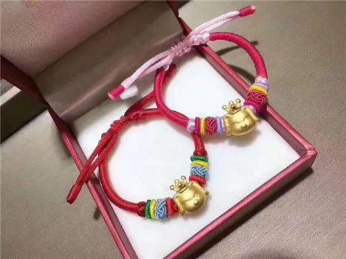 黃金首飾與萌文化的交融 當(dāng)傳統(tǒng)珠寶遇見(jiàn)“萌”元素